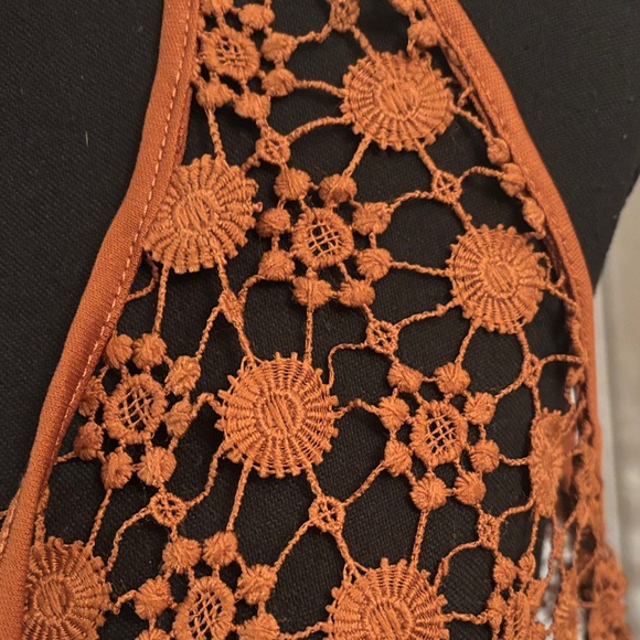 Ultra Pink Crochet Duster Vest in Warm Brown - Picture 4 of 8